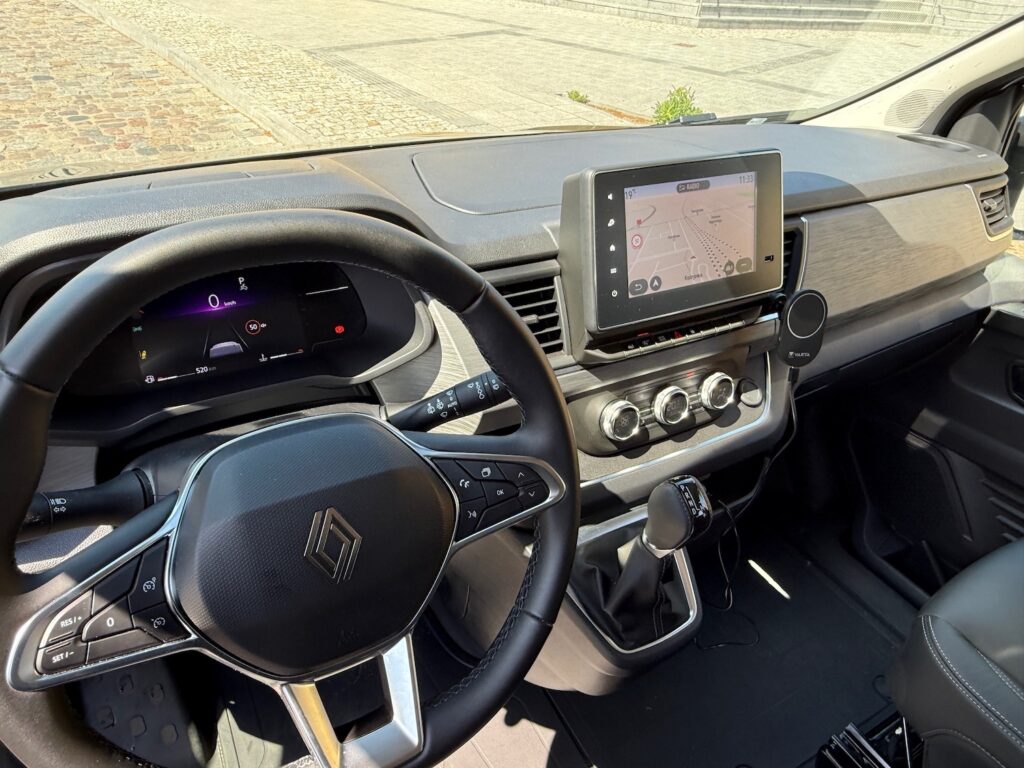 Renault Trafic L2 Spaceclass 07