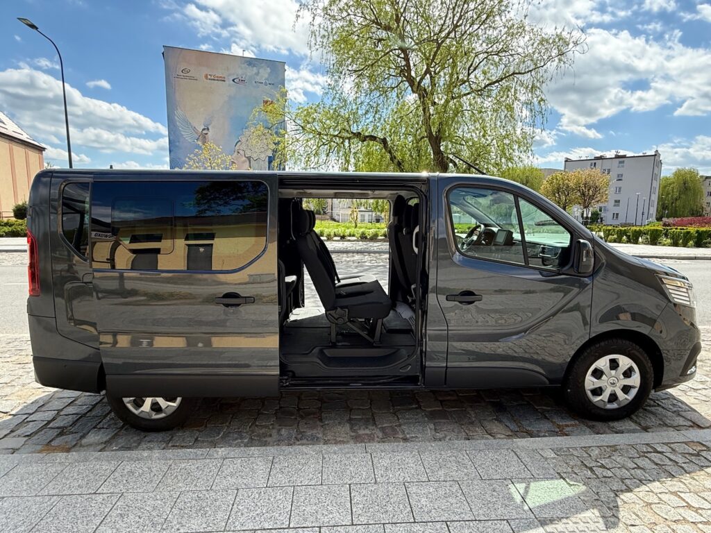 Renault Trafic Long L2 2023 09