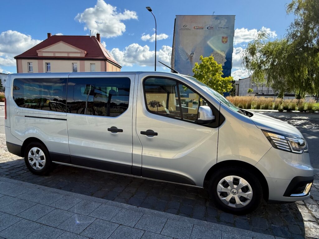 Renault Trafic L2 11