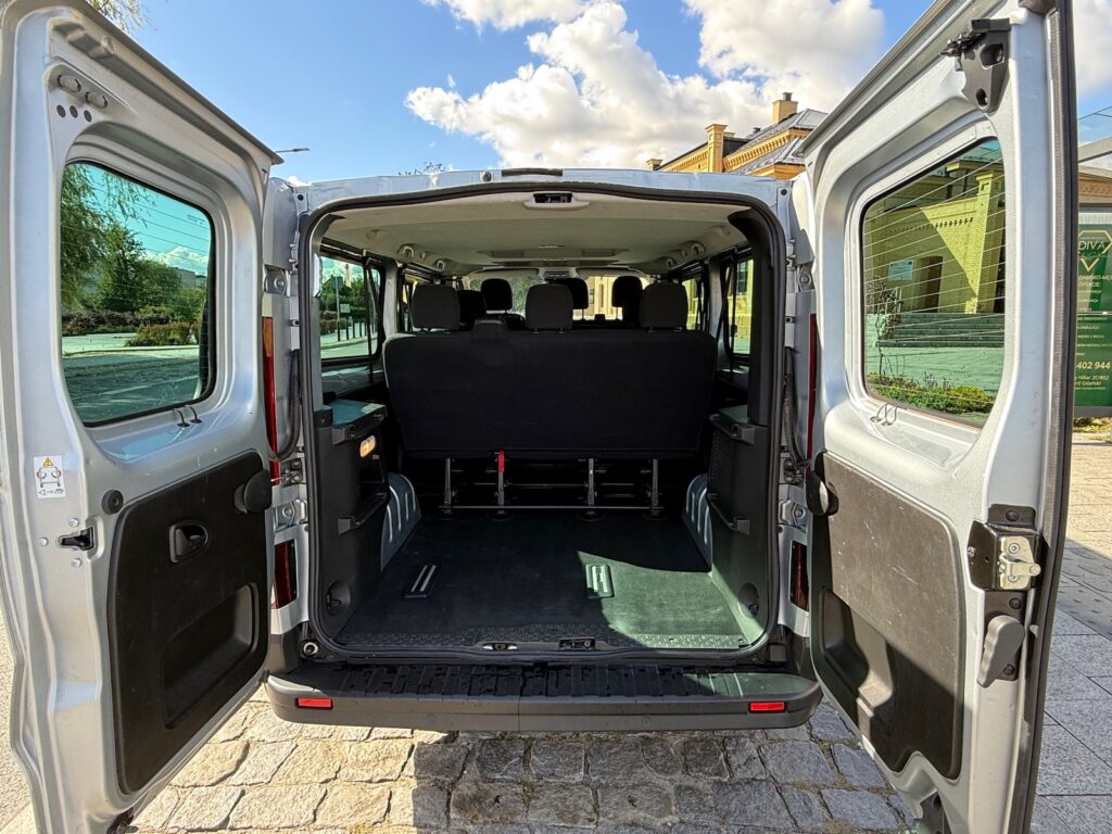 Renault Trafic L2 11