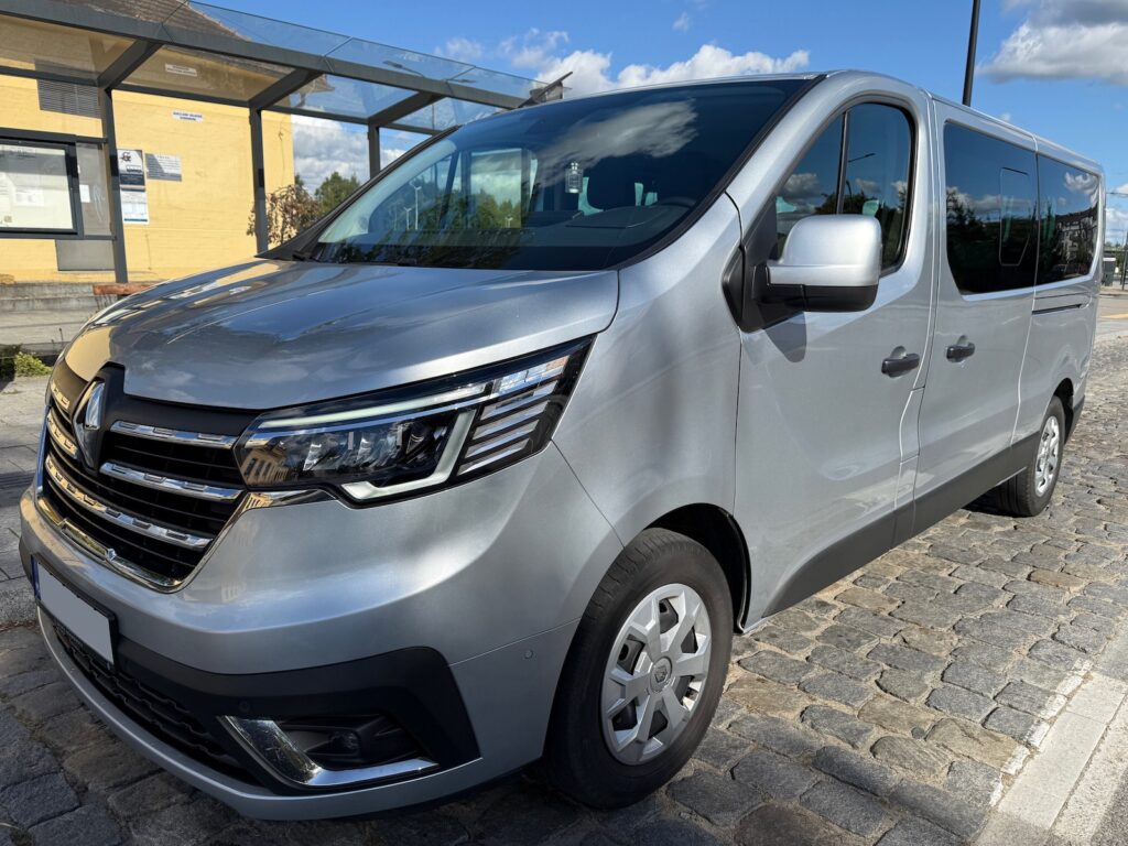 Renault Trafic L2 11